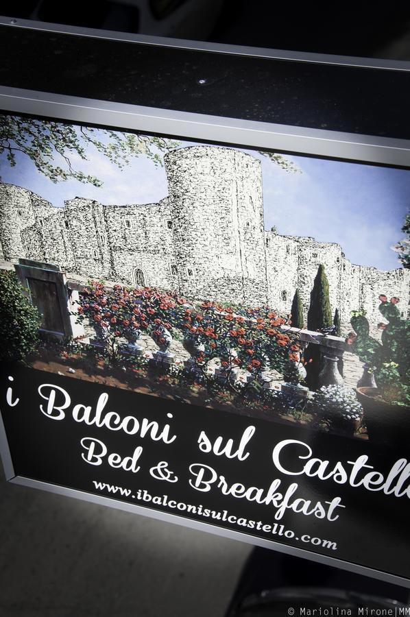 I Balconi Sul Castello Panzió Catania Kültér fotó